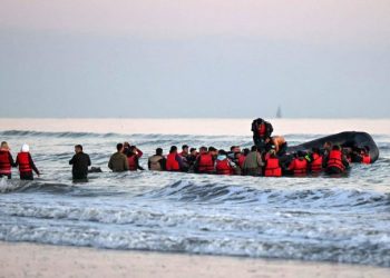 Britania rregulla të reja për emigrantët: Askush nuk është… –