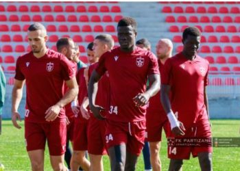 Partizani me futbollistë nga katër kontinente