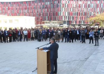 Pedagogët i rikthehen protestave, paralajmërojnë tubim të Enjten