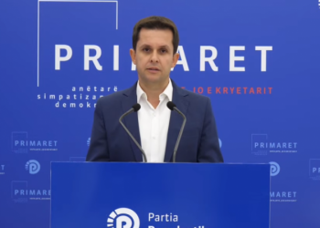 Primaret në PD/ Ilir Alimehmeti flet si mjek në prezantimin e kandidaturës: Tirana është e sëmurë