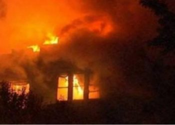 Digjet banesa e çiftit të verbër, u shpëtuan nga fqinjët –