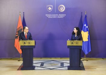 Dorëheqja e Listës Serbe, Begaj bisedë telefonike me Osmanin