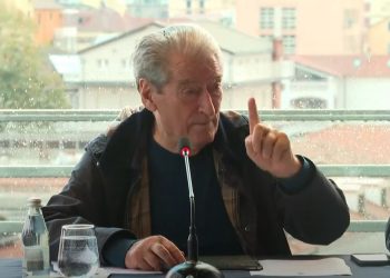 Përmbytjet/ Berisha: Rama e Balluku hapën tunelin e Komanit