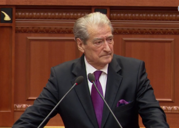 Berisha “shpërthen” për Portin e Durrësit: Klani Rama ka 60% të aksioneve