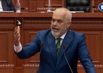 “Pusho o gjel deti”, Rama shfrenon gjuhën në Kuvend: Do hyni e dilni si kastravec
