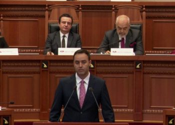 “Serbia po na lufton”, Konjufca në Kuvend: Rroftë kombi shqiptar –