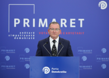 Primaret/ Kreu i PD në Peqin shpall kandidaturën për bashkinë