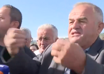 Projekti Thumanë-Kashar/ Banorët përplasen me Policinë: Po na soset durimi