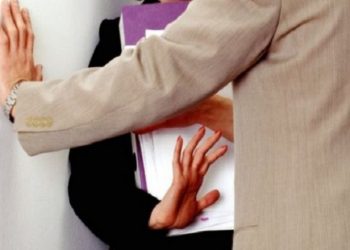 Po i bënte masazh, 53-vjeçari shqiptar tenton të përdhunojë greken –