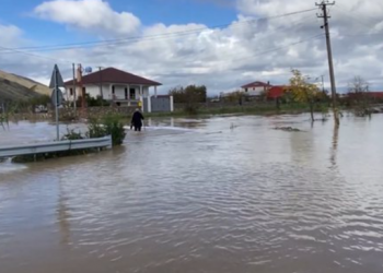 Shkon 1 metër uji në Torovicë të Lezhës, i ndjeri nuk varroset dot –