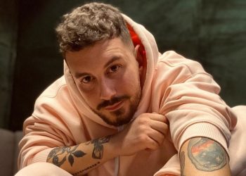 Imazhi i ri i Louis Vuitton? Donaldi habit me postimin e ri –