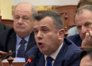 “Non gratat të lajnë gojën…”/ Balla mbron Dvoranin