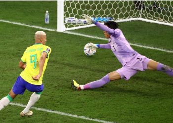 Brazili argëtohet me Korenë, do ndeshet me Kroacinë në çerekfinale –