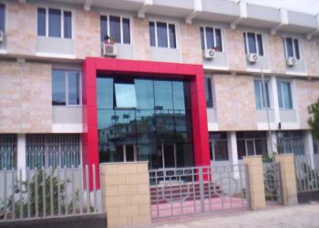 “Djali dhe nusja më dhunojnë, kanë dashur të më therin”