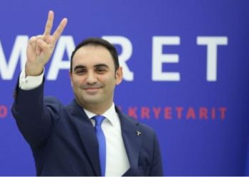 EMRI/ Këlliçi kundër Veliajt, kush bëhet deputet në vend të tij –