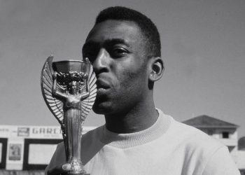 Vdekja e Pele – Vjen reagimi i parë i Santos