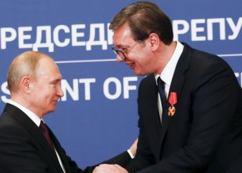 Do pyes popullin, qeverinë e veten –