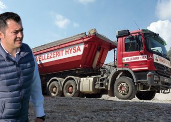 Llatja u jep “Vëllezërve Hysa” 1.5 mld lekë për asfaltim rrugicash