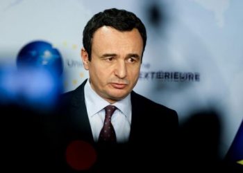 Albin Kurti sot në Pragë, dorëzon aplikimin e Kosovës në BE –