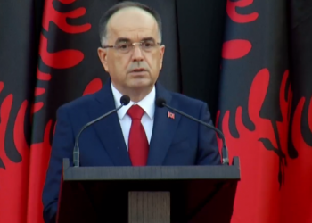 “E dënoj ashpër”/ Sulmi ndaj Berishës revolton presidentin Begaj –