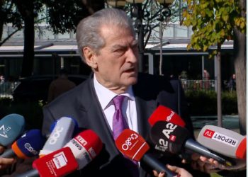 Anulimi i ditës së pushimit në 6 dhjetor, Berisha: Rama u tmerrua