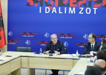 “Simbol korrupsioni”,Berisha akuza gjyqtarit: Duhet të jetë në burg