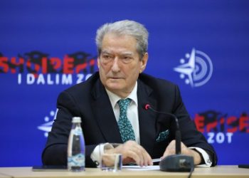 “Minoritet?”/ Provokimi i Mitsotakis në Himarë, si reagon Berisha –