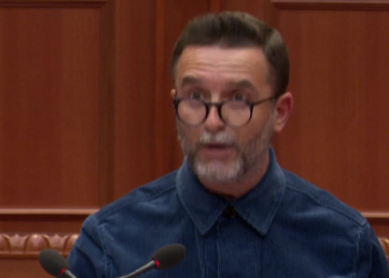 Braçe shpërthen në Kuvend: Kërkova 1 mld lekë për bujqit, s’i dhatë