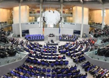 Gjermania miraton ligjin, lehtësohen procedurat për lejeqendrim –