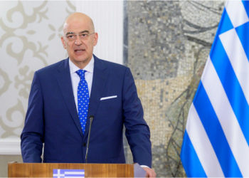 Dendias në Tiranë: Çështja e detit do të shkojë në Hagë