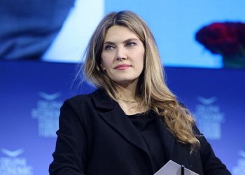 Skandali në PE, eurodeputetja greke akuzohet për ryshfet nga Katari