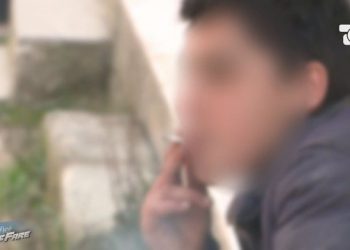 Skandal/Subjektet tregojnë duhan e pije dhe për persona nën 18 vjeç