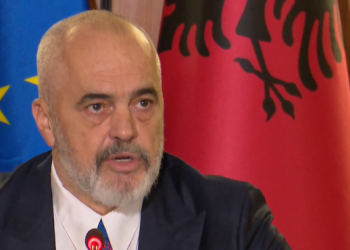 Pas Vuçiç, ky është kryeministri që nuk do të vijë më 6 dhjetor –