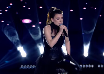 Rikthehet fuqishëm Elsa Lila, fiton Festivalin e 61-të të Këngës –