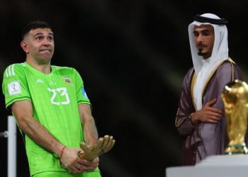 Fitoi Kupën e Botës/ Gjesti provokues i Martinez “lumë” kritikash –