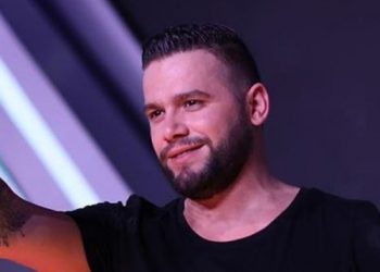 A është i dashuruar? Flori e tregon në mënyrën më të bukur –