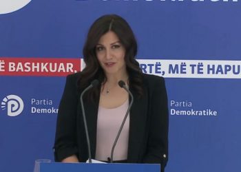 “Shqipëria është gjunjëzuar nga korrupsioni”