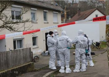 Sulm me thikë në një shkollë, plagosen dy vajza të mitura –