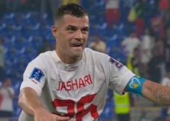 Fitoi ndaj Serbisë, Xhaka tregon se përse veshi fanellën e Jasharit –