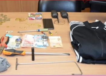 Goditet banda në Itali, pranga 2 shqiptarëve që grabisnin banesat –