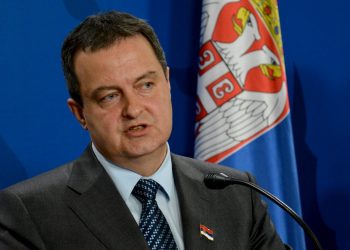 Po inkurajon Kurtin për provokime –