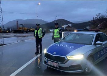 Shpërthime dhe të shtëna, situatë dramatike në veri të Kosovës –