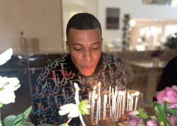 Pas humbjes/ Mbappe feston ditëlindjen, jep një mesazh të shkurtër –