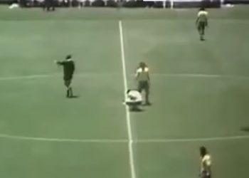 U përkul për të lidhur këpucët, Pele mori 120 mijë $