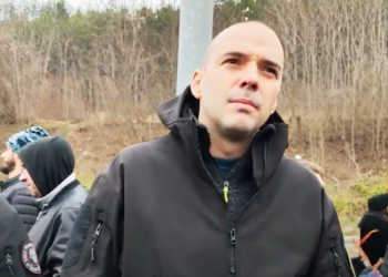 Njeriu i Putin shfaqet në veri të Kosovës,“nxeh gjakrat” në Jarinjë