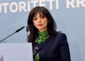 Tenderi i rrugës Kardhiq-Delvinë/ Shtyhet gjyqi për Sonila Qaton