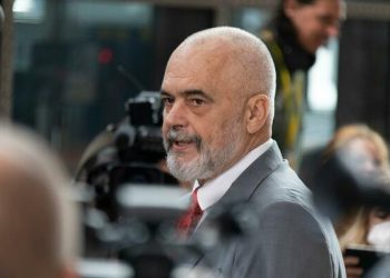 “Ditë historike”/ Samiti i BE, Rama injoron protestën e qytetarëve –