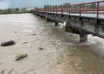 2000 ha tokë të përmbytura në Shkodër, liqeni pranë pikës kritike –