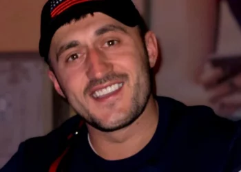 Angli/ Vdes shqiptari, e qëlloi polici me pistoletë elektrike