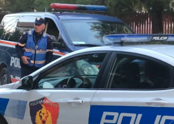 Sherr me thika në Tiranë, plagoset një person